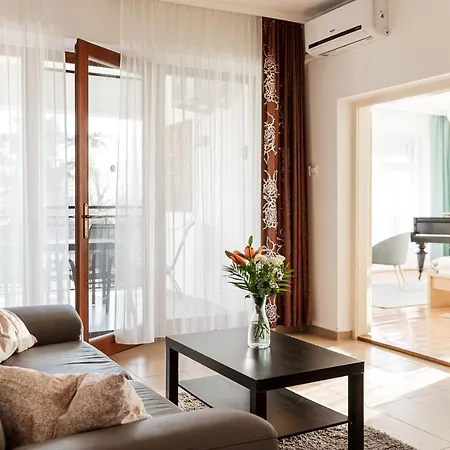 Levendula Apartmanhaz 아파트 바다초니토마이