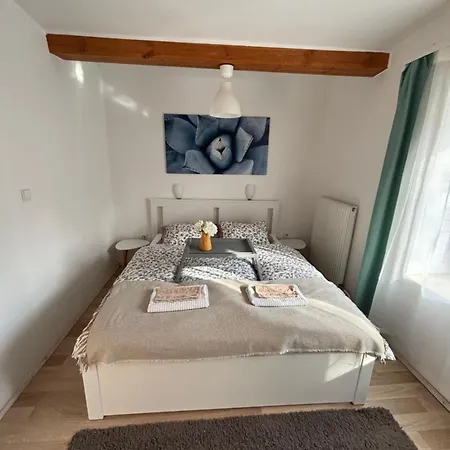 Levendula Apartmanhaz בדקסוניטומאי